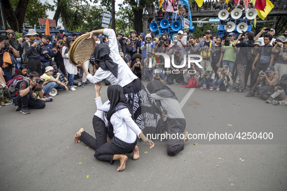 Jakarta, 01 May 2019 : Theatrical performance during the demonstration. Thousands of Labor filled Merdeka Barat Street Jakarta celebrating M...