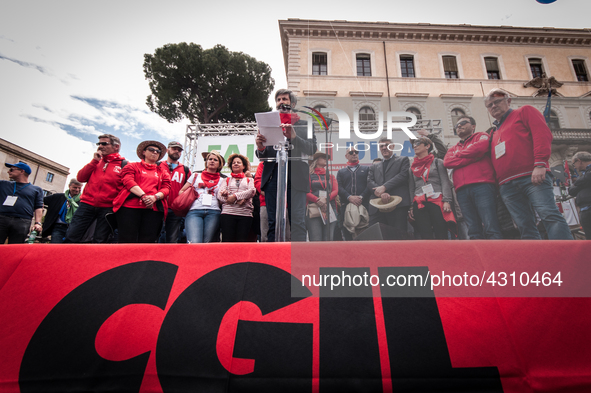 Giovanni Mininni Secretary General of the Flai Cgil speaks during the Fai Cisl, Flai Cgil and Uila Uil protest against the failure to apply...