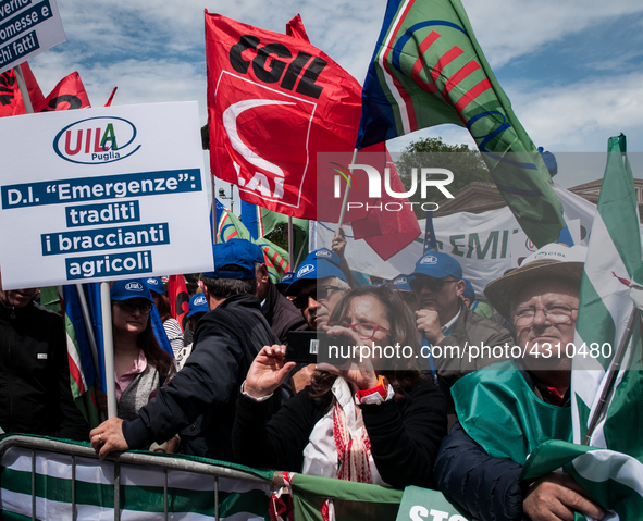 Fai Cisl, Flai Cgil and Uila Uil protest against the failure to apply the law on illegal hiring and the renewal of contracts expired for ten...