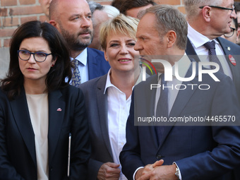 Mayor of Gdansk Aleksandra Dulkiewicz speaking with President of the European Council Donald Tusk during the rally on the Dlugi Targ street...