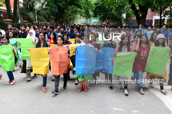 Students of Bangladesh University of Engineering and Technology (Buet) today continued their protest for the fifth consecutive day to press...