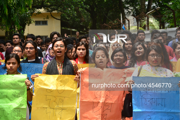 Students of Bangladesh University of Engineering and Technology (Buet) today continued their protest for the fifth consecutive day to press...