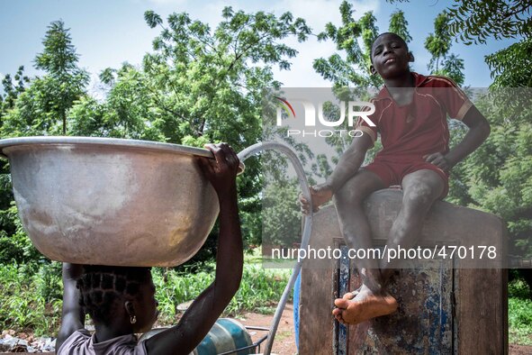 A young boy controls and distributes the water to the population in the city of Dano
"The land of honest man". With these words Shankara ha...