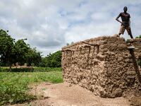 Glimpse of a house immersed in the green countryside around the city of Dano, where there are small villages
"The land of honest man". With...