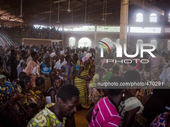 Christian worship in the city of Dano, the inhabitants are divided between Catholics and Muslims in a peaceful coexistence
"The land of hon...