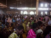 Christian worship in the city of Dano, the inhabitants are divided between Catholics and Muslims in a peaceful coexistence
"The land of hon...