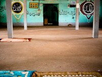 Muslim cult in the city of Dano, the inhabitants are divided between Catholics and Muslims in a peaceful coexistence
"The land of honest ma...