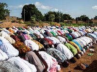 Muslim cult in the city of Dano, the inhabitants are divided between Catholics and Muslims in a peaceful coexistence
"The land of honest ma...