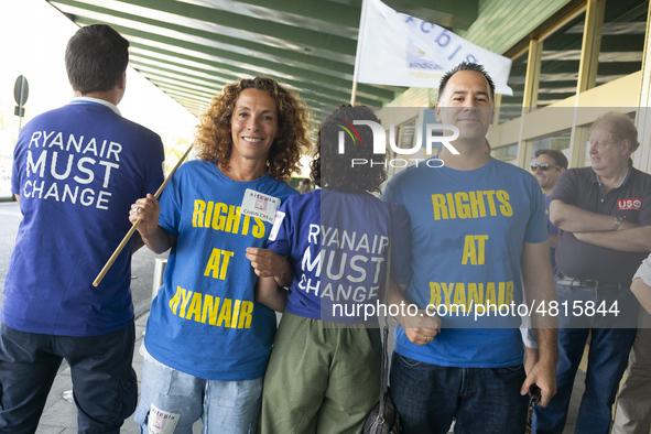 Ryanair cabin crew workers during a protest held on occasion of the strike held by cabin crew workers of the Irish airline at Adolfo Suarez...