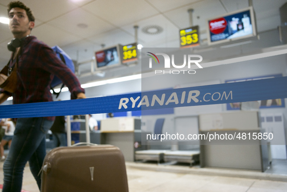 Ryanair cabin crew workers during a protest held on occasion of the strike held by cabin crew workers of the Irish airline at Adolfo Suarez...