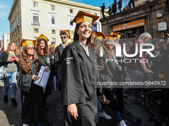 On the streets of Palermo, 550 graduates of the autumn session has marched. The graduation ceremony ended with the traditional "throwing of...