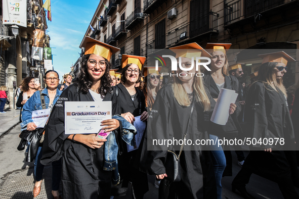 On the streets of Palermo, 550 graduates of the autumn session has marched. The graduation ceremony ended with the traditional "throwing of...