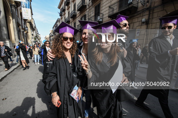 On the streets of Palermo, 550 graduates of the autumn session has marched. The graduation ceremony ended with the traditional "throwing of...