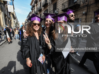 On the streets of Palermo, 550 graduates of the autumn session has marched. The graduation ceremony ended with the traditional "throwing of...