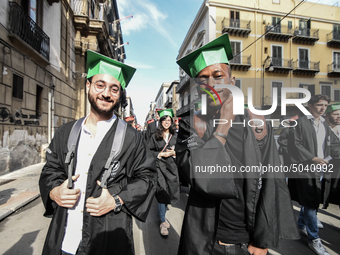 On the streets of Palermo, 550 graduates of the autumn session has marched. The graduation ceremony ended with the traditional "throwing of...