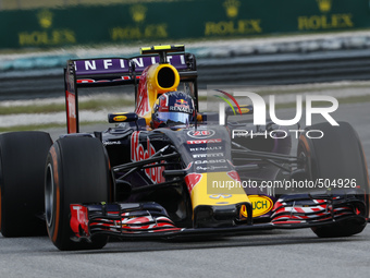 Russian Daniil Kvyat of Infiniti Red Bull Racing in action during the qualifying session of the Malaysian Formula One Grand Prix at Sepang I...