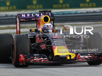  Australian Daniel Ricciardo of Infiniti Red Bull Racing in action during the qualifying session of the Malaysian Formula One Grand Prix at...