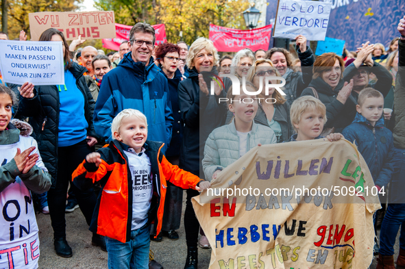 Some children are seen shouting slogans during the massive teachers demonstration that took place in The Hague, on November 6th, 2019. 