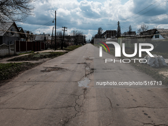 The streets of Krasnogorovka are empty. No matter the fact still around 8000 people still live in the city, the streets are empty. Before th...