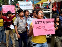 Students, Alumni of  Jawaharlal Nehru University  (JNU) at the part in the a protest rally against Center Modi Goverment apple to the Save P...