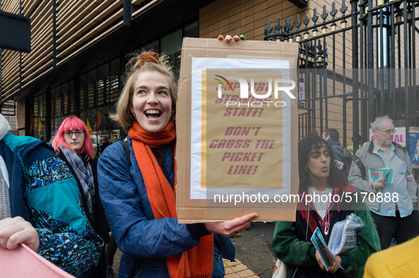 Higher and further education staff and students take part in a rally at University College London (UCL) campus in support of university staf...