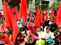 Garments workers of Jharna Knitwear Limited stage a demonstration in front of Department of Labor building demanding their due payment and e...