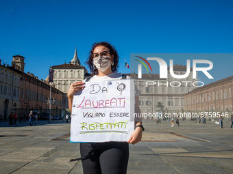 
Trainees in psychology protest in the city center to obtain recognition of the work done in hospitals during the COVID emergency and to gai...