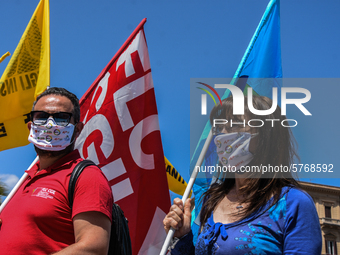 Members of the CGIL, CISL, UIL and GILDA unions, from the school sector, protested against the government of Giuseppe Conte in front of the...