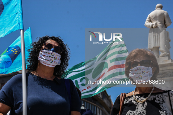 Members of the CGIL, CISL, UIL and GILDA unions, from the school sector, protested against the government of Giuseppe Conte in front of the...