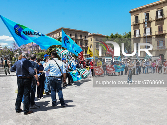 Members of the CGIL, CISL, UIL and GILDA unions, from the school sector, protested against the government of Giuseppe Conte in front of the...