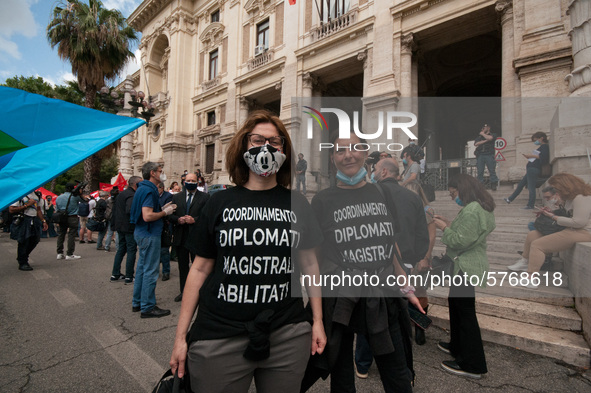 Members of major teachers' trade unions stage a demonstration in front of the Ministry of Education on June 8, 2020 in Rome, Italy as the co...