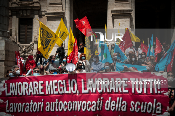 Members of major teachers' trade unions stage a demonstration in front of the Ministry of Education on June 8, 2020 in Rome, Italy as the co...