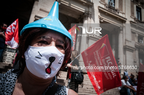 Members of major teachers' trade unions stage a demonstration in front of the Ministry of Education on June 8, 2020 in Rome, Italy as the co...