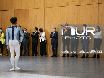 Students performs during the visit of President of the Republic Marcelo Rebelo De Sousa, Minister of Education Tiago Brandao Rodrigues and P...