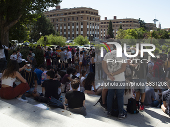 Students  enter to take the exams of the Evaluation of Access to University (EVAU) in Complutense University on July 06, 2020 in  Madrid, Sp...