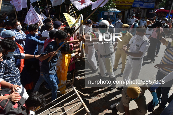 Left Front students union, youth wing and women's association protest on 16th July 2020, Kolkata, India. According to recent emergency situa...