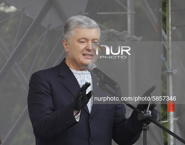 Former Ukrainian President and the leader of 'European Solidarity' party Petro Poroshenko speaks during a rally in support Ukrainian languag...