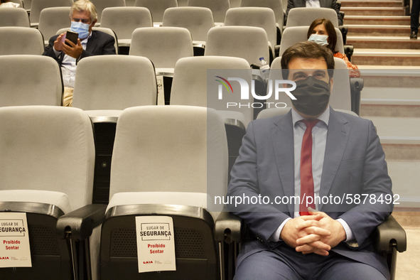 Minister of Education Tiago Brandao Rodrigues attends a session, at the Autidorio Municipal de Gaia, of agreements to remove asbestos in sch...