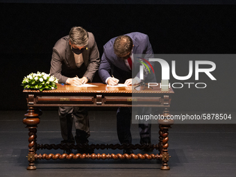 Minister of Education Tiago Brandao Rodrigues (R) and Mayor of Gaia, Eduardo Vitor Rodrigue during a session meeting, at the Autidorio Munic...