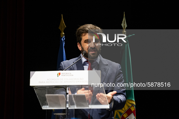 Minister of Education Tiago Brandao Rodrigues at a session, at the Autidorio Municipal de Gaia, of agreements to remove asbestos in schools...