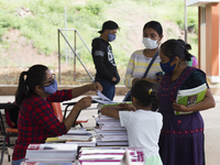 Guidance for the new distance education modality in Ahuelican, Guerrero, Mexico, on  August 24, 2020 The Benito Juarez Bilingual Primary Sch...