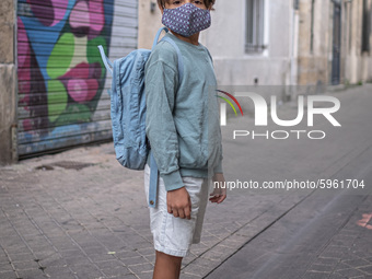  A children go back to school with a mask in Bordeaux, France on September 1st 2020.  Due to the coronavirus epidemic (Covid-19), wearing a...