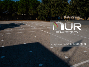 External atrium of the Don Tonino Bello High School in Molfetta, with the tracking of safety distances, pending the reopening of the school...