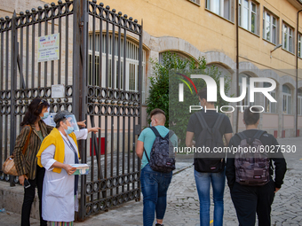 Students of the Liceo Scientfico of Rieti, Italy on 24 September 2020 at the entrance. Reopening for schools that have postponed the start o...