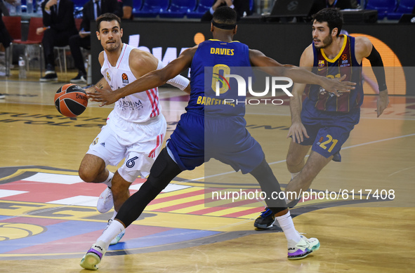 Alberto Abalde, Brandon Davies and Alex Abrines during the match between FC Barcelona and Real Madrid, corresponding to the week 5 of the Eu...