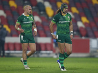 L-R Billy Meakes of London Irish and Blair Cowan of London Irish during Gallagher Premiership between London Irish and Leicester Tigers at B...