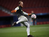 Jan Oblak of Atletico Madrid  during the warm-up before the UEFA Champions League Group A stage match between Atletico Madrid and FC Bayern...