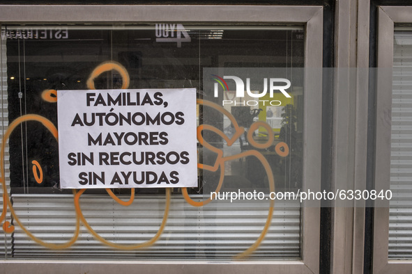 Shops and local stores closed by the coronavirus crisis while the autonomic Mallorca government will implement new restriction measures to c...