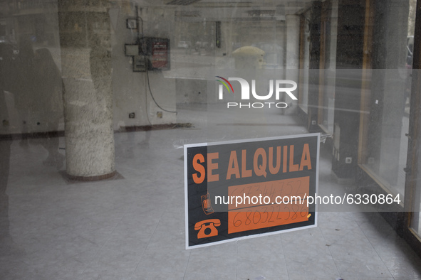 Shops and local stores closed by the coronavirus crisis while the autonomic Mallorca government will implement new restriction measures to c...