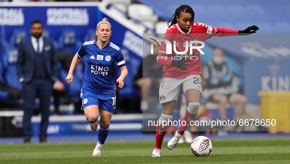  Elisha Sulola of Charlton Athletic runs with the ball during the FA Women's Championship match between Leicester City and Charlton Athletic...
